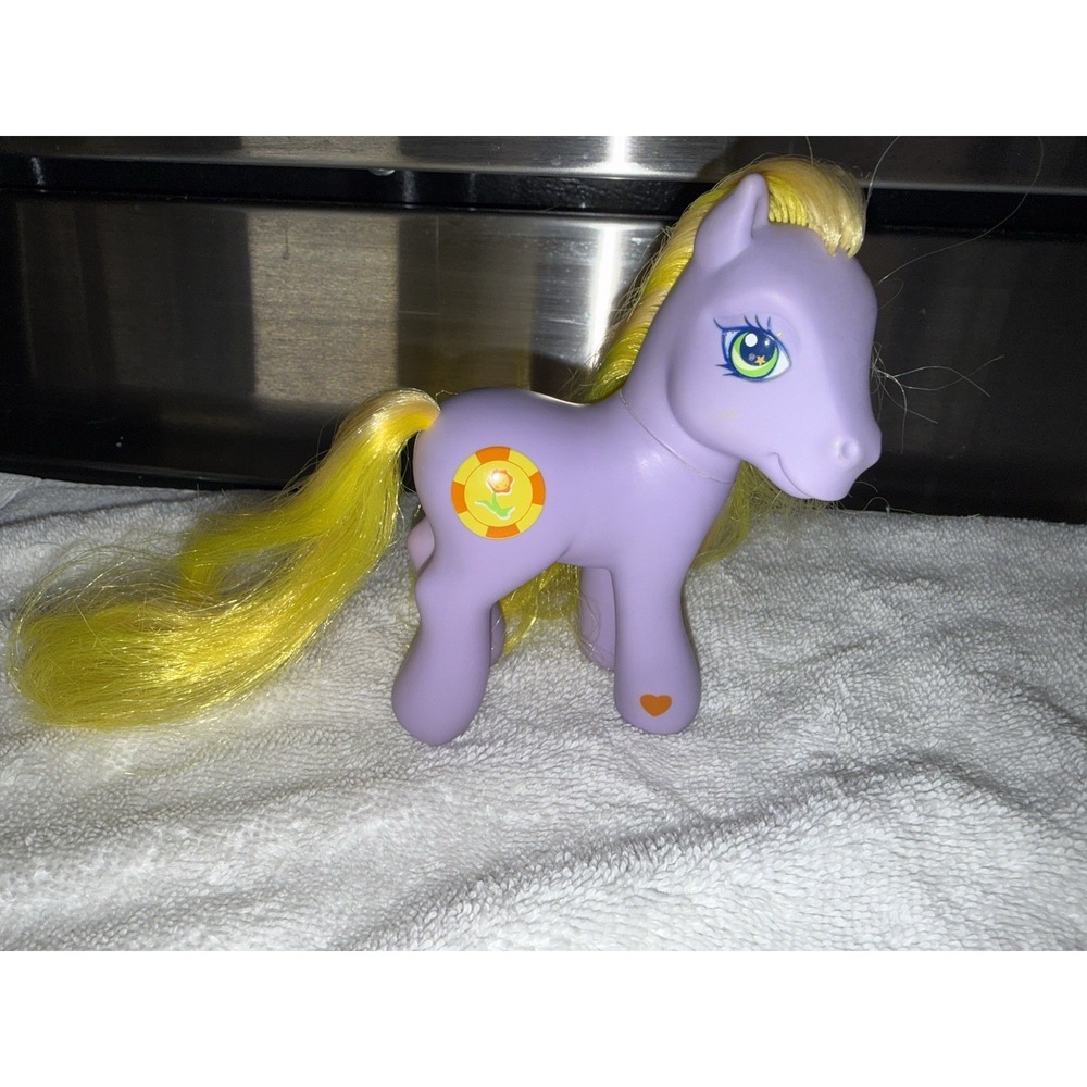 Vintage My‎ Little Pony G3 Garden Glade Purple Yellow Flower Hasbro 2004 Spring